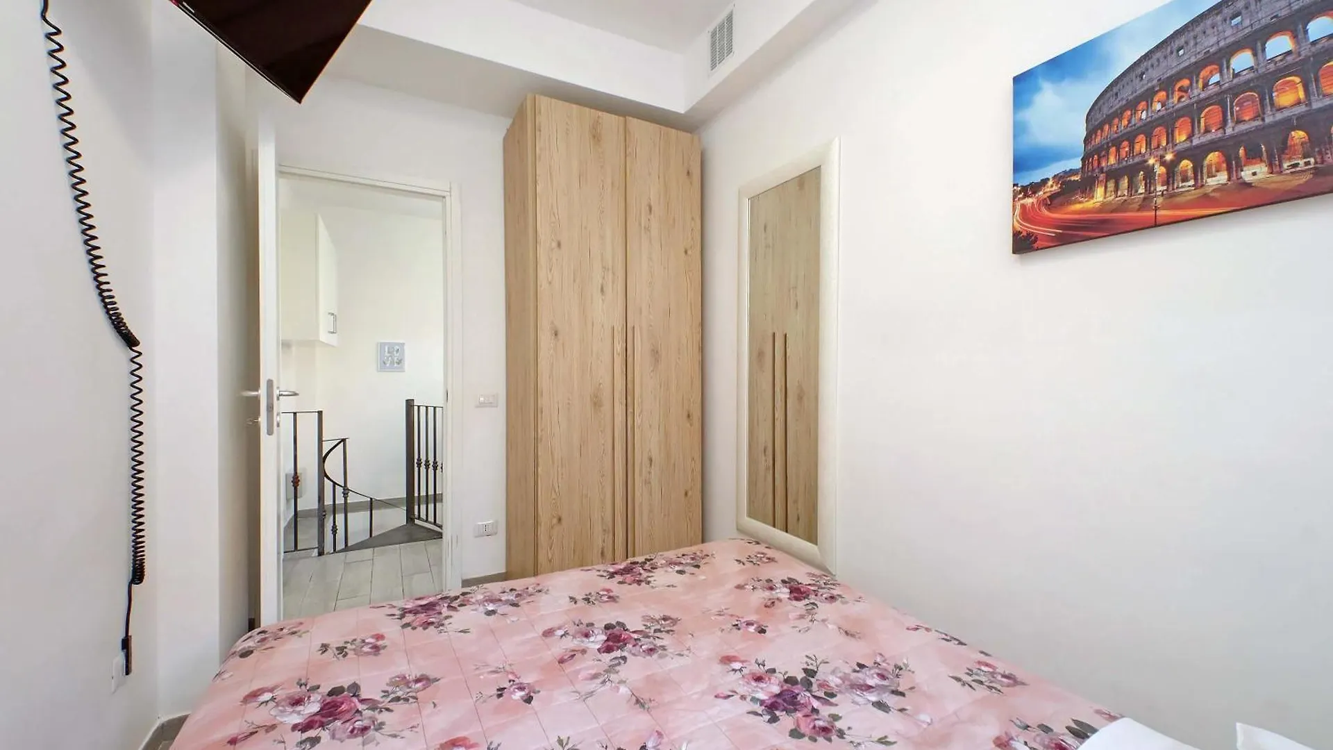 Mantellini Terrace Duplex Apartment Rome
