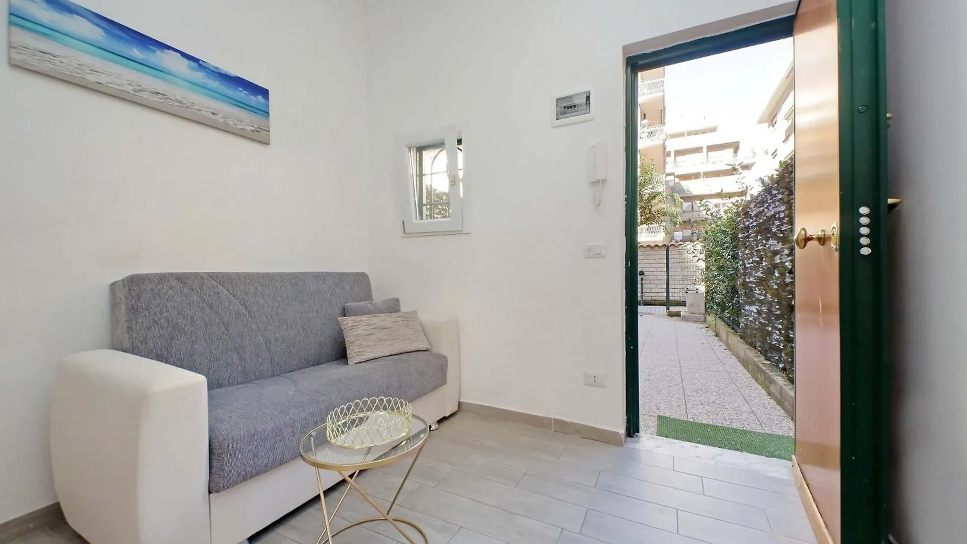Mantellini Terrace Duplex Apartment Rome