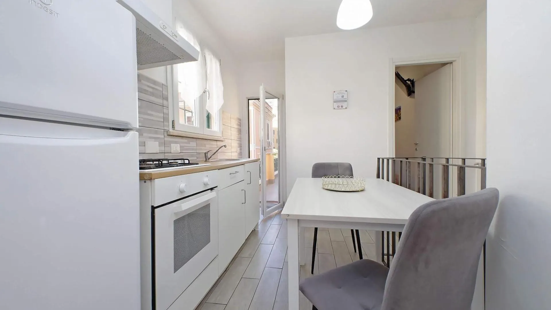 Mantellini Terrace Duplex Apartment Rome